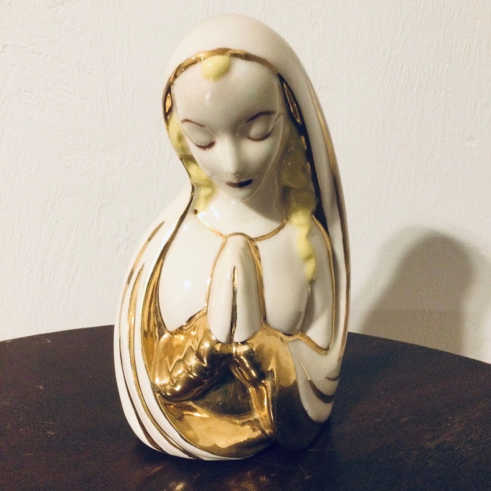 VINTAGE LARGE VIRGIN MARY STATUE FROM 1960’S
